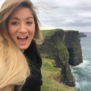 Meet your Posher, April